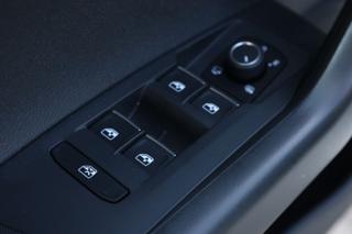 VOLKSWAGEN Taigo usata, con Touch screen