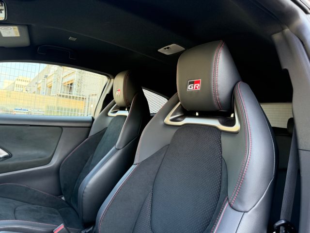 TOYOTA Yaris usata, con Cruise Control