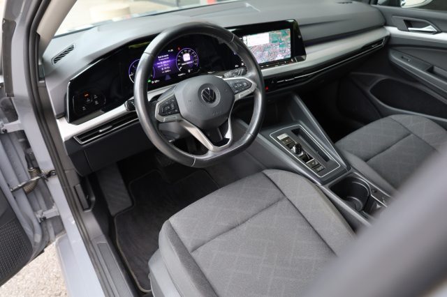 VOLKSWAGEN Golf usata, con Autoradio digitale