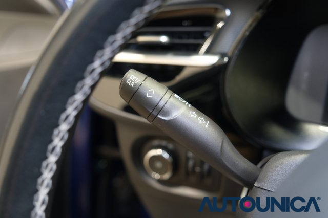 OPEL Corsa usata, con Autoradio digitale
