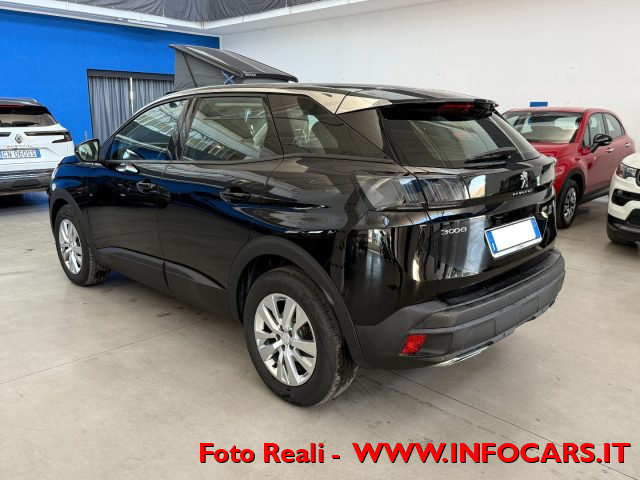 PEUGEOT 3008 usata, con Airbag
