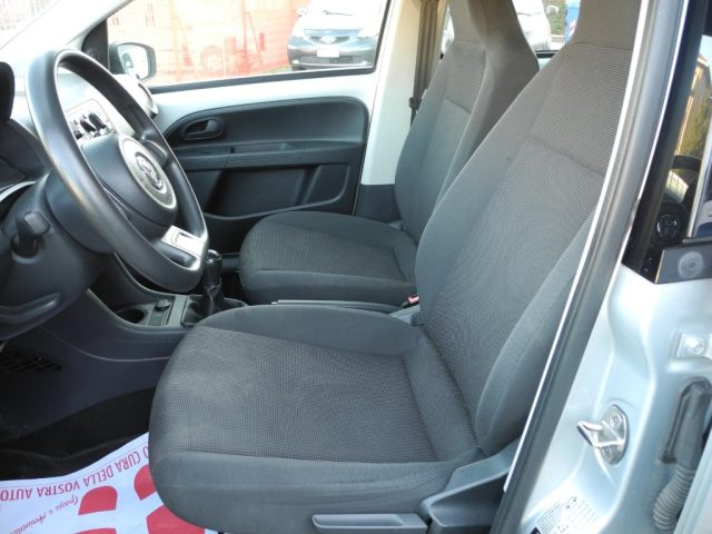 VOLKSWAGEN up! usata, con ESP