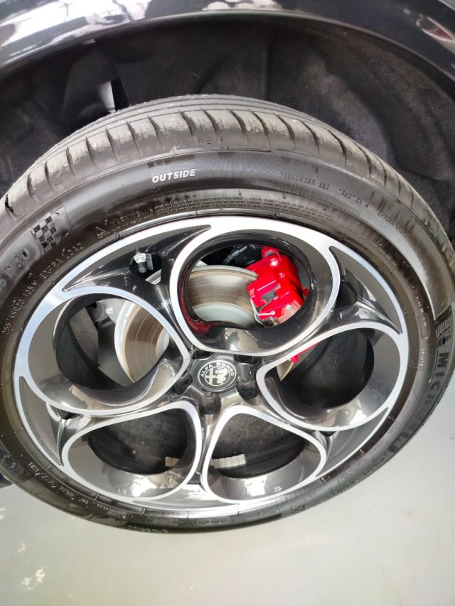 ALFA ROMEO Stelvio usata, con Autoradio digitale