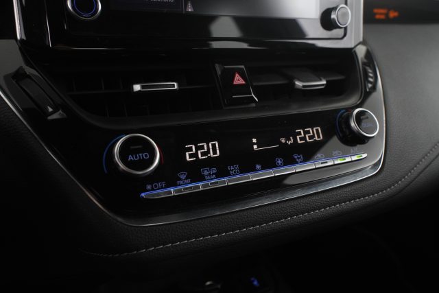 TOYOTA Corolla usata 17