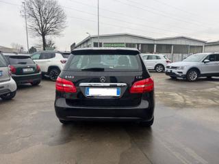 MERCEDES-BENZ B 180 usata, con Alzacristalli elettrici