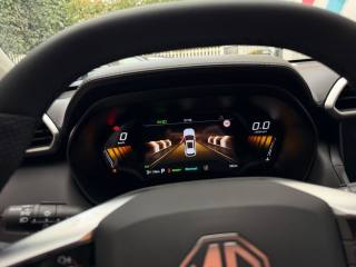 MG ZS usata, con Fari LED
