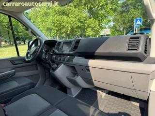 VOLKSWAGEN Crafter usata 35