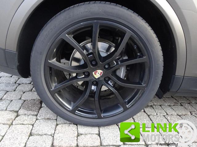 PORSCHE Cayenne usata, con Tettuccio apribile