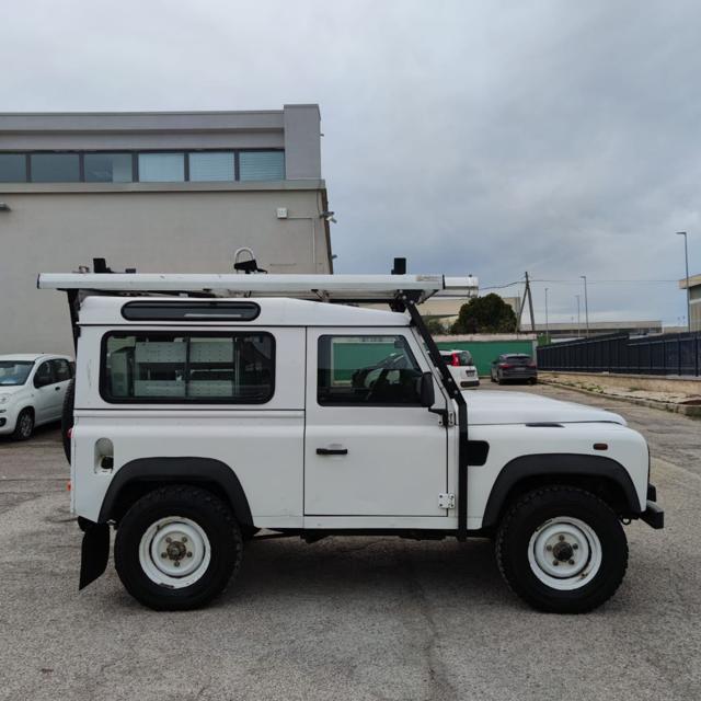 LAND ROVER Defender usata, con Alzacristalli elettrici