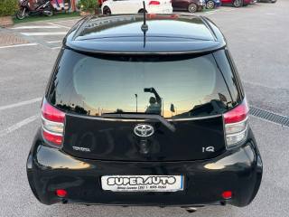 TOYOTA iQ usata, con Airbag Passeggero