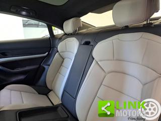 PORSCHE Taycan usata 29