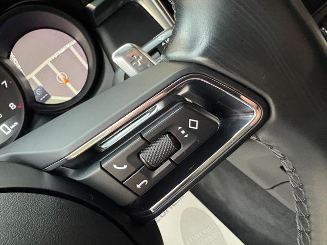 PORSCHE Macan usata, con Volante in pelle