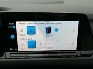 VOLKSWAGEN Golf usata, con Touch screen