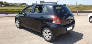 TOYOTA Yaris usata, con Autoradio