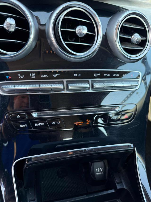 MERCEDES-BENZ C 220 usata, con Chiusura centralizzata