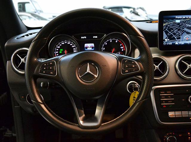 MERCEDES-BENZ CLA 180 usata, con Boardcomputer