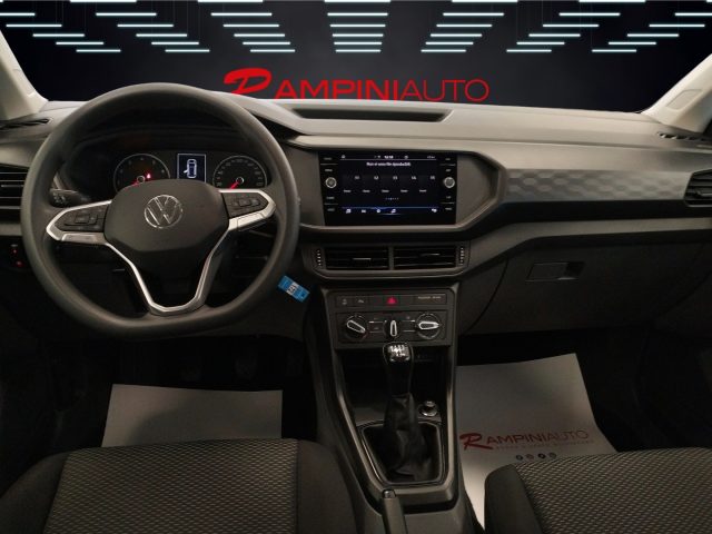 VOLKSWAGEN T-Cross usata 14