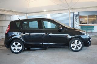 RENAULT Scenic usata, con Autoradio