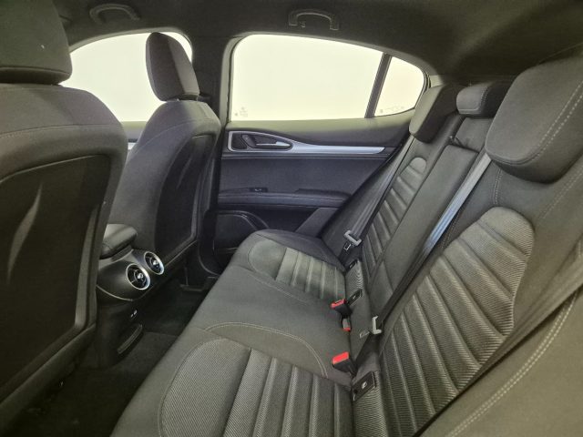ALFA ROMEO Stelvio usata, con Luci diurne