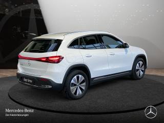 MERCEDES-BENZ EQA usata, con Autoradio