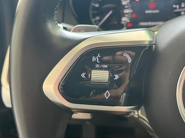 JAGUAR E-Pace usata, con Fari LED