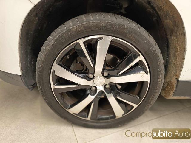 PEUGEOT 2008 usata 15