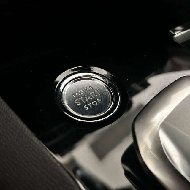 PEUGEOT 3008 usata, con Fari LED