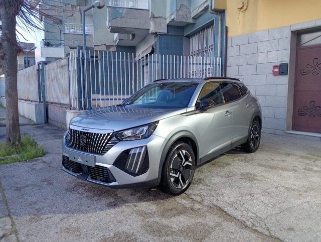 PEUGEOT 2008 usata, con Autoradio