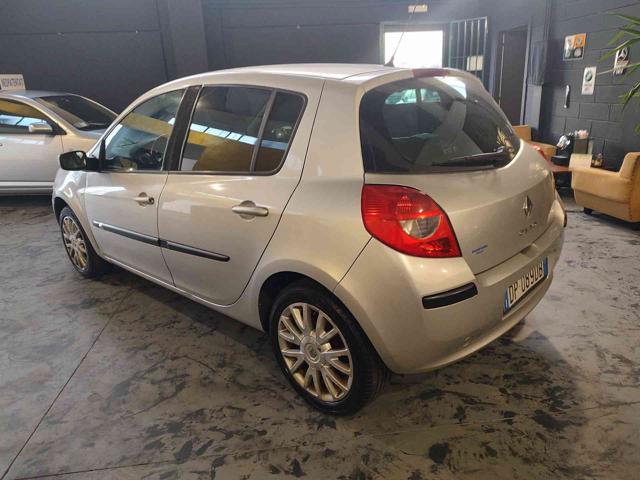 RENAULT Clio usata, con Airbag laterali