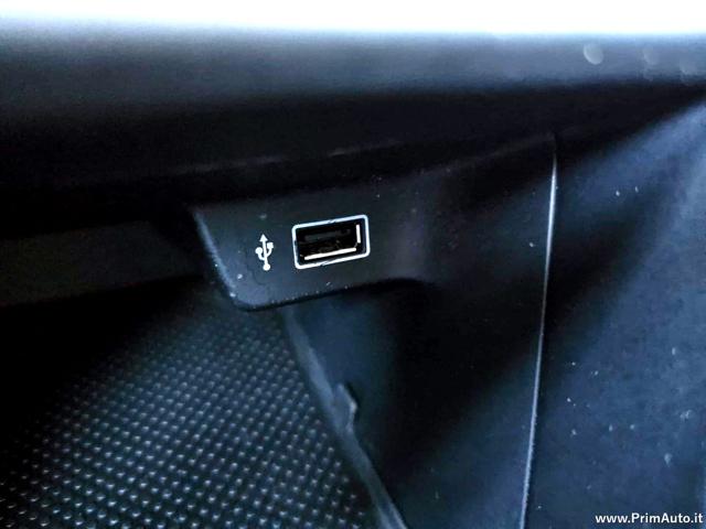 VOLKSWAGEN Polo usata, con Sedile posteriore sdoppiato