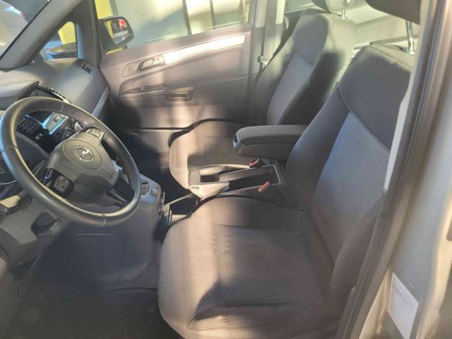 OPEL Zafira usata, con Autoradio