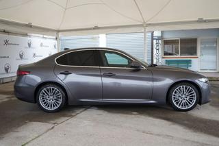 ALFA ROMEO Giulia usata, con Autoradio