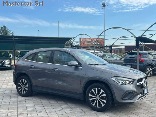 MERCEDES-BENZ GLA 250 usata, con Climatizzatore automatico, 2 zone