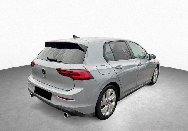 VOLKSWAGEN Golf usata, con Autoradio
