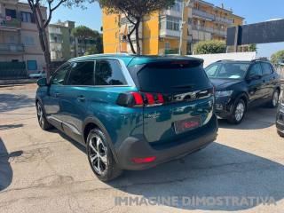 PEUGEOT 5008 usata, con Cerchi in lega