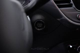 OPEL Crossland usata, con Volante multifunzione