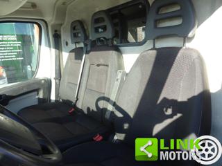 PEUGEOT Boxer usata, con MP3