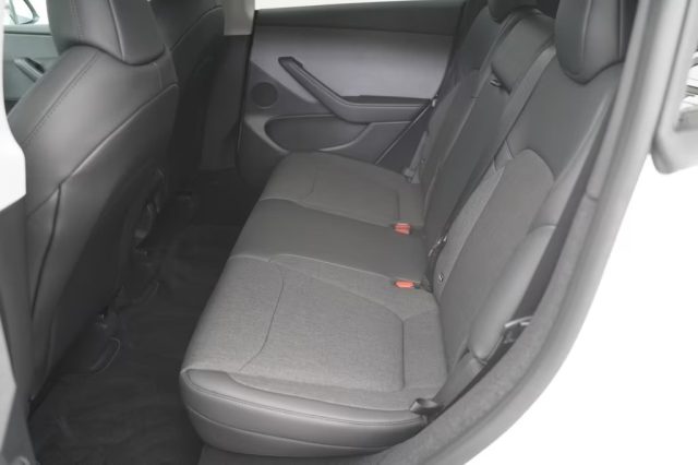 TESLA Model Y usata, con Controllo automatico clima