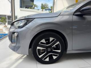 PEUGEOT 208 usata, con Controllo automatico clima