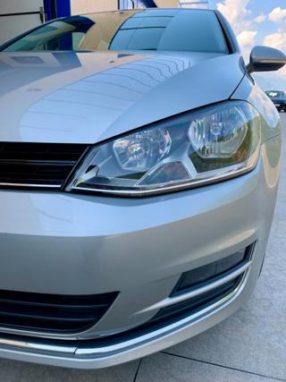 VOLKSWAGEN Golf usata, con Autoradio