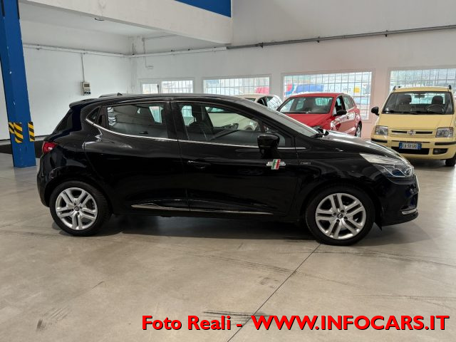RENAULT Clio usata, con Autoradio digitale