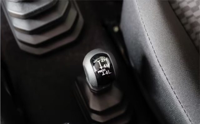 SUZUKI Jimny usata, con Cerchi in lega