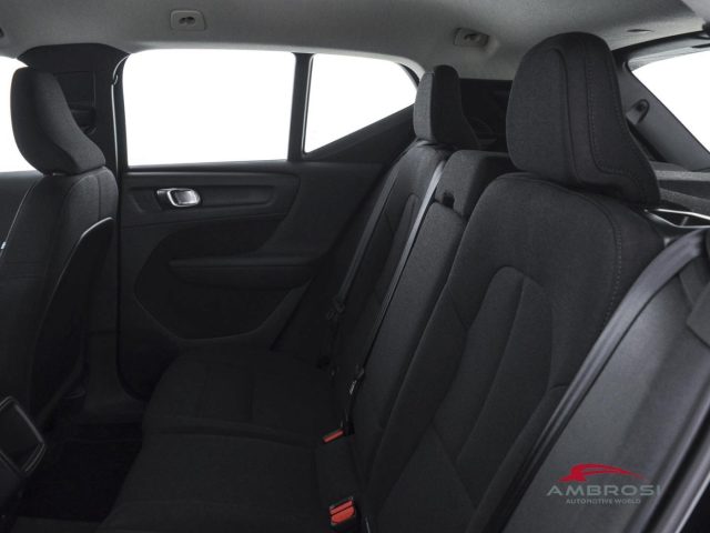 VOLVO XC40 usata 9