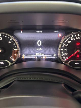 JEEP Renegade usata, con USB