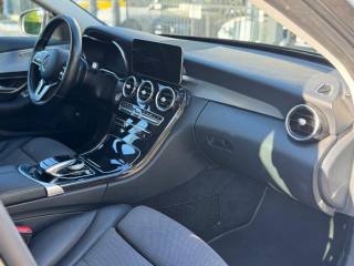 MERCEDES-BENZ C 220 usata, con Fendinebbia