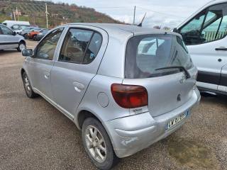 TOYOTA Yaris usata, con Controllo automatico clima