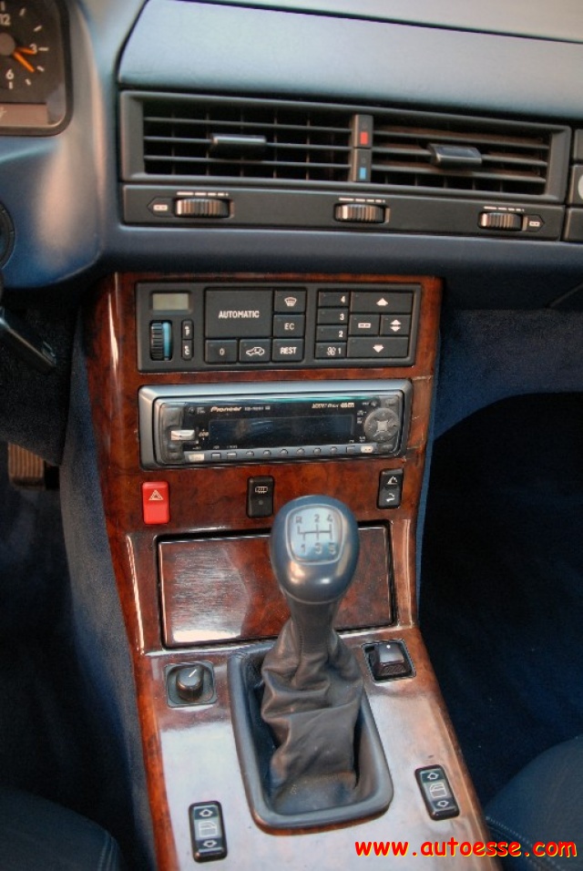 MERCEDES-BENZ SL 300 usata, con Climatizzatore