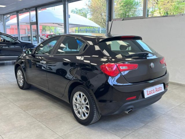 ALFA ROMEO Giulietta usata, con Autoradio