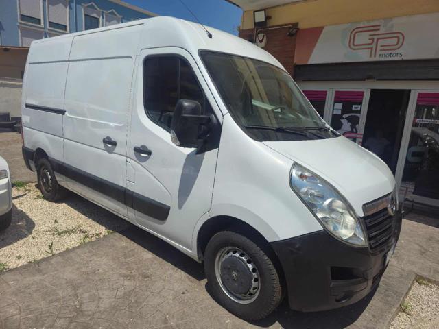 OPEL Movano usata, con Airbag