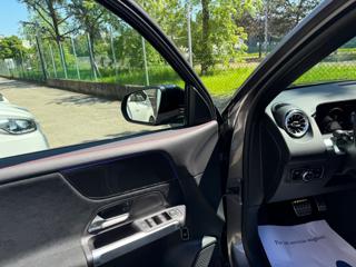 MERCEDES-BENZ GLB 200 usata, con Autoradio